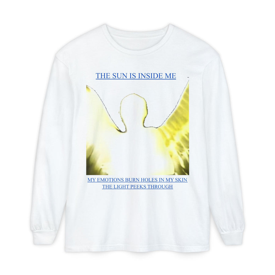 THE SUN IS INSIDE ME AND IT IS LOOKING FOR THE EXIT